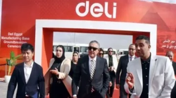 رئيس الهيئة العامة للاستثمار يطلق بناء مصنع ديلي إيجيبت للأدوات المكتبية في العاشر من رمضان 1